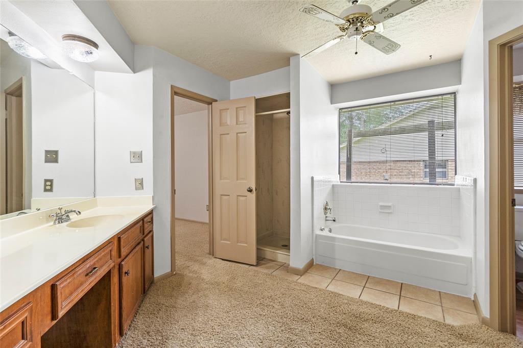 3336 Thornwood Way, Huntsville, Texas image 16