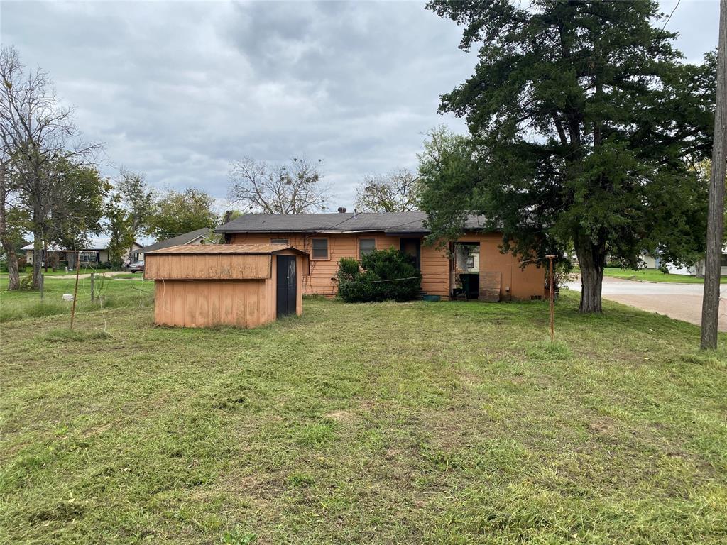 1110 W Davis Street, Hearne, Texas image 6