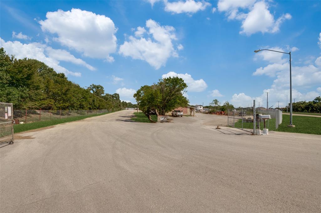 3120 S Precinct Line Road, Hurst, Texas image 12