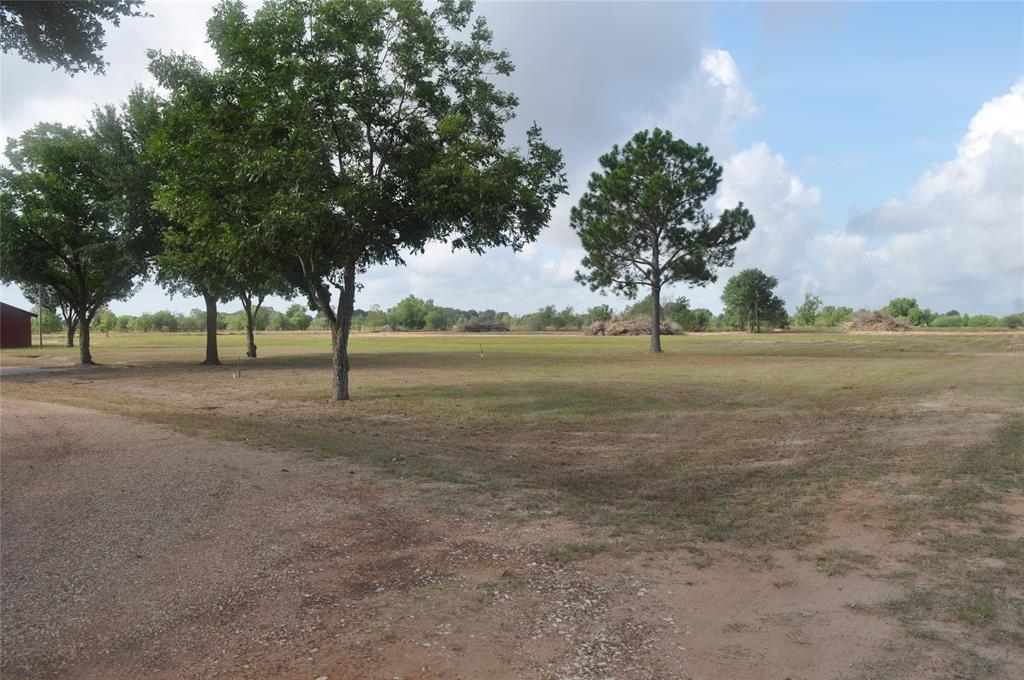 1713 Woody Lane, Sealy, Texas image 9