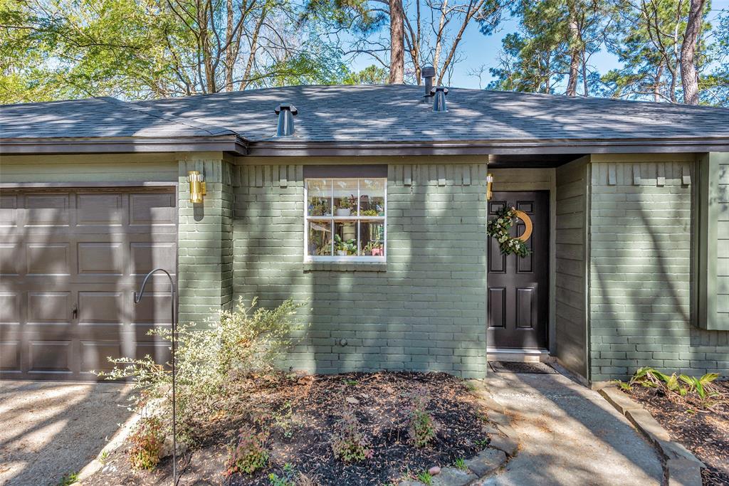 116 W White Willow Circle