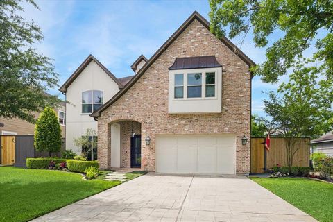 1901 Woodcrest Drive Houston TX 77018