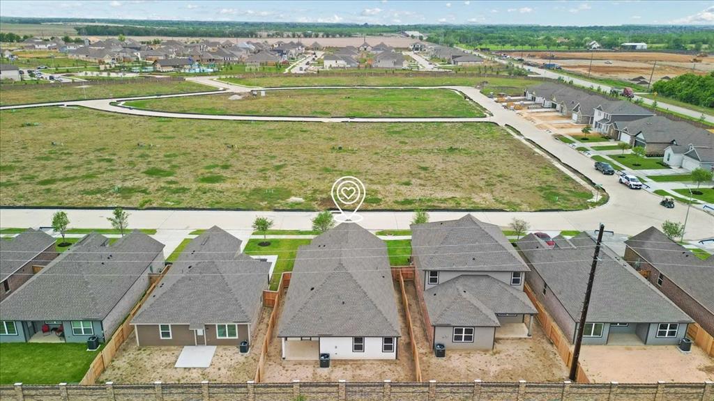 8930 Ice Quartz Drive, Iowa Colony, Texas image 27
