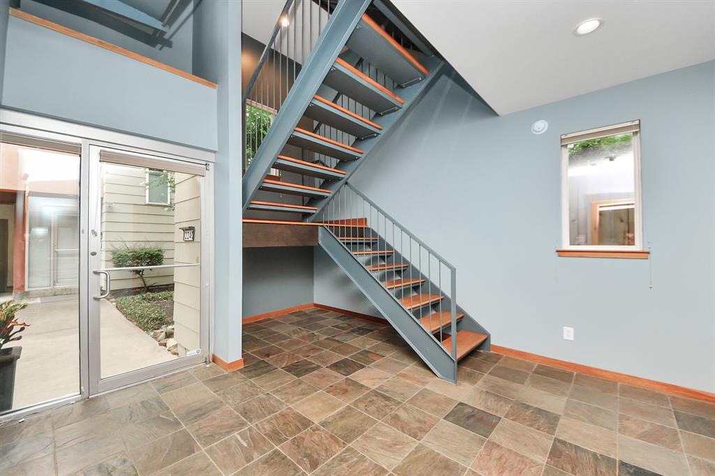 224 Willard Drive C