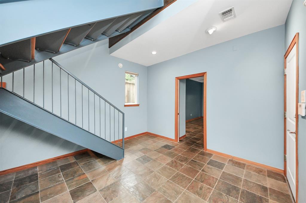 224 Willard Drive C