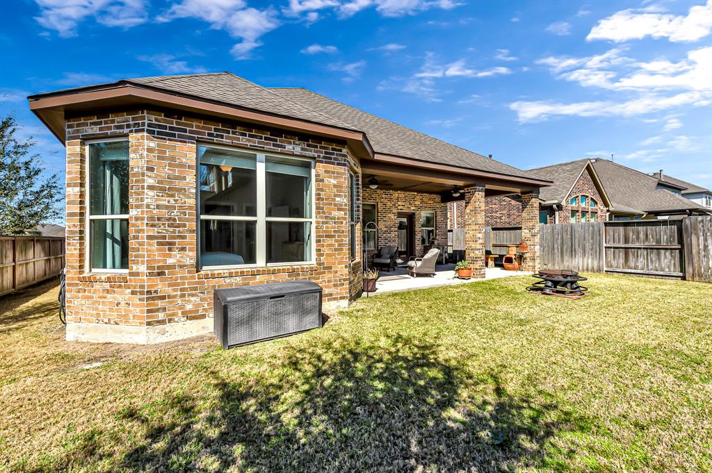 6431 Wolf Run Drive, Katy, Texas image 29
