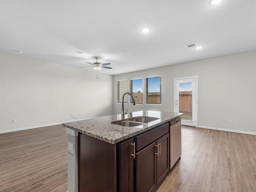 7115 S Elgin Street, Pearland, Texas image 15