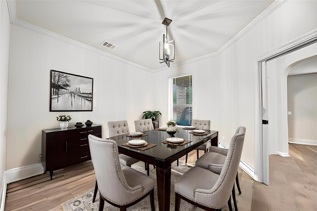 property-search 3 1111 White Winter Court