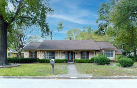 A home in Oak Ridge North