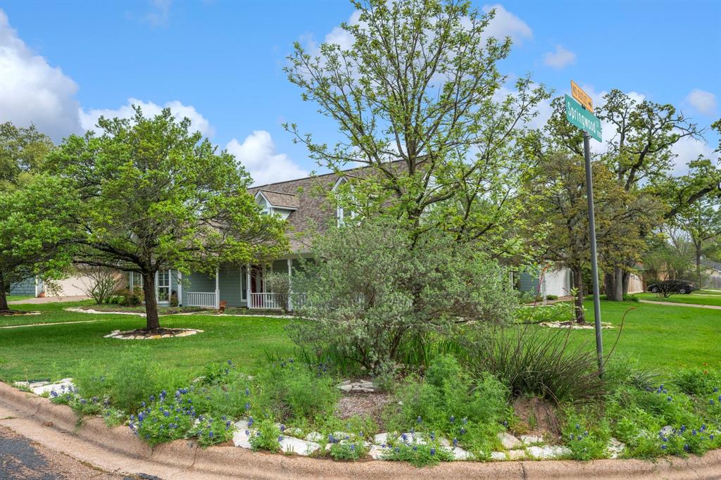8705 Driftwood Drive, College Station, Texas image 12