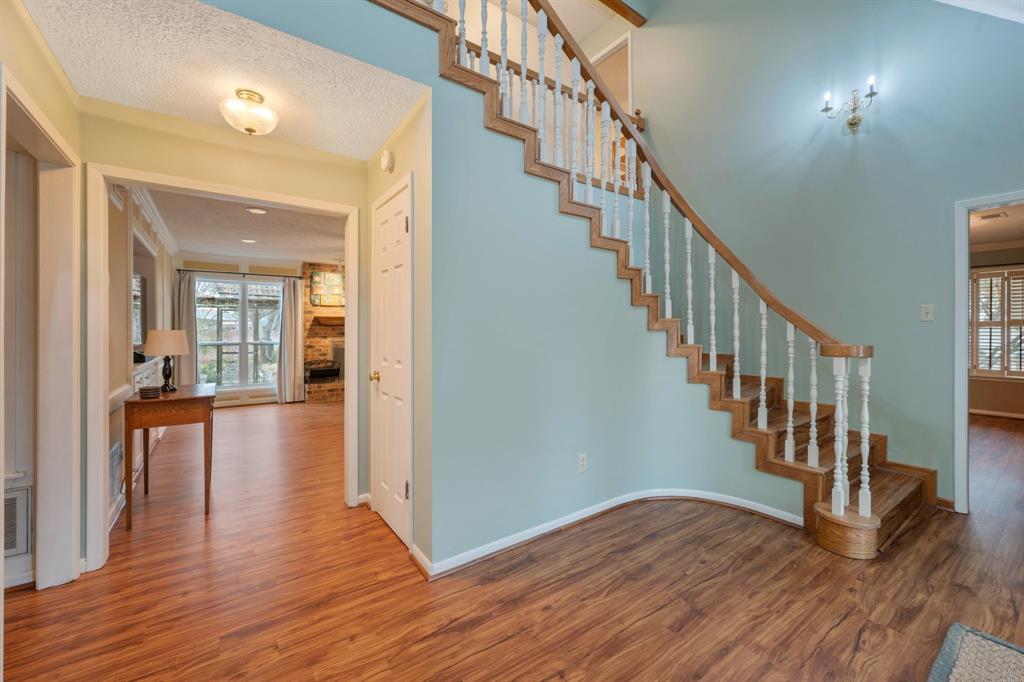 8705 Driftwood Drive, College Station, Texas image 18