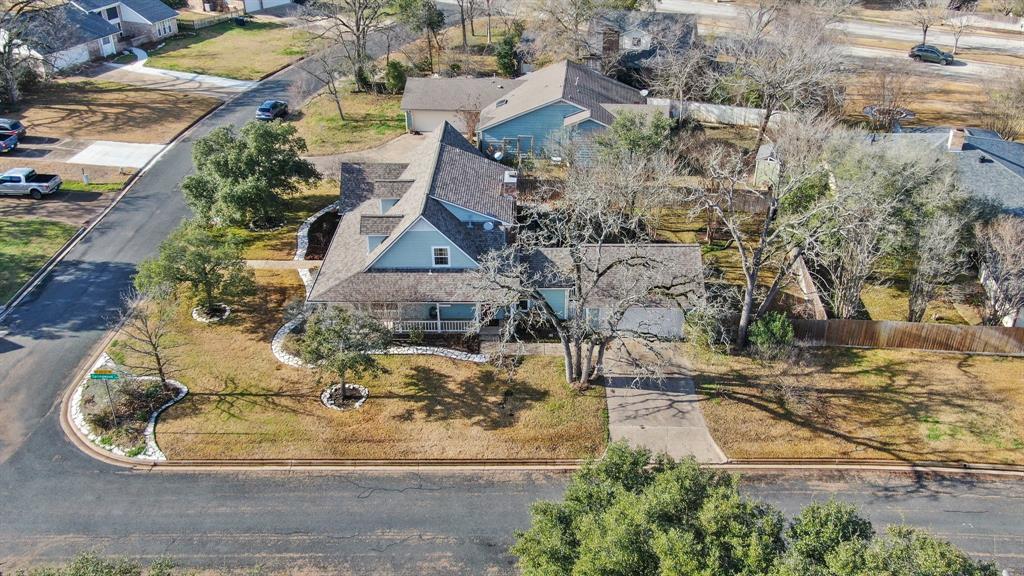 8705 Driftwood Drive, College Station, Texas image 38