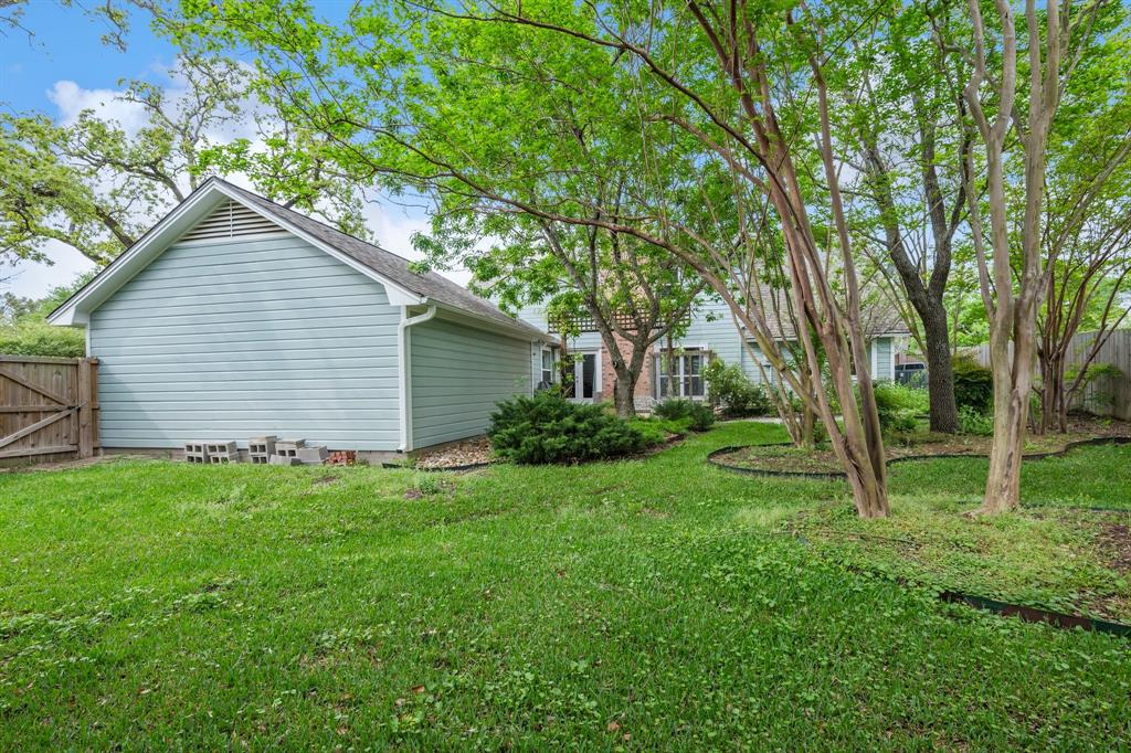 8705 Driftwood Drive, College Station, Texas image 15