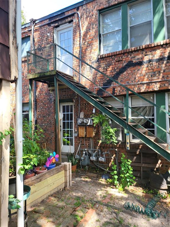 1529 Welch Street