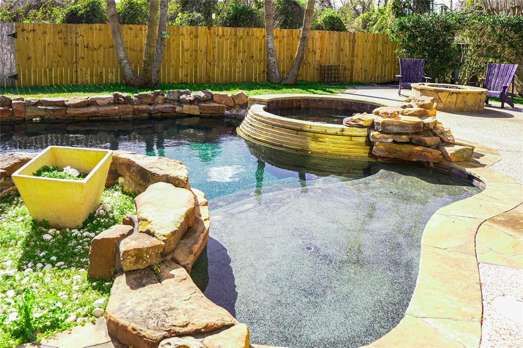 10234 Five Oaks Lane, Missouri City, Texas image 35