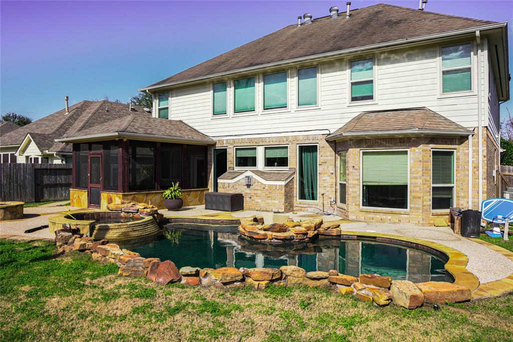 10234 Five Oaks Lane, Missouri City, Texas image 33