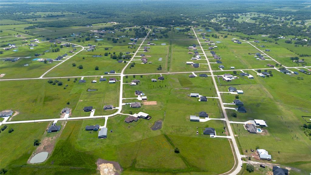 507 Sunset Trail, Angleton, Texas image 8