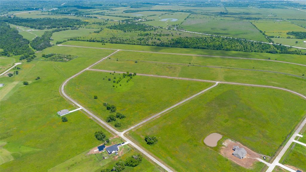 507 Sunset Trail, Angleton, Texas image 12