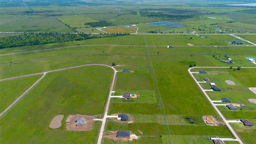 507 Sunset Trail, Angleton, Texas image 11