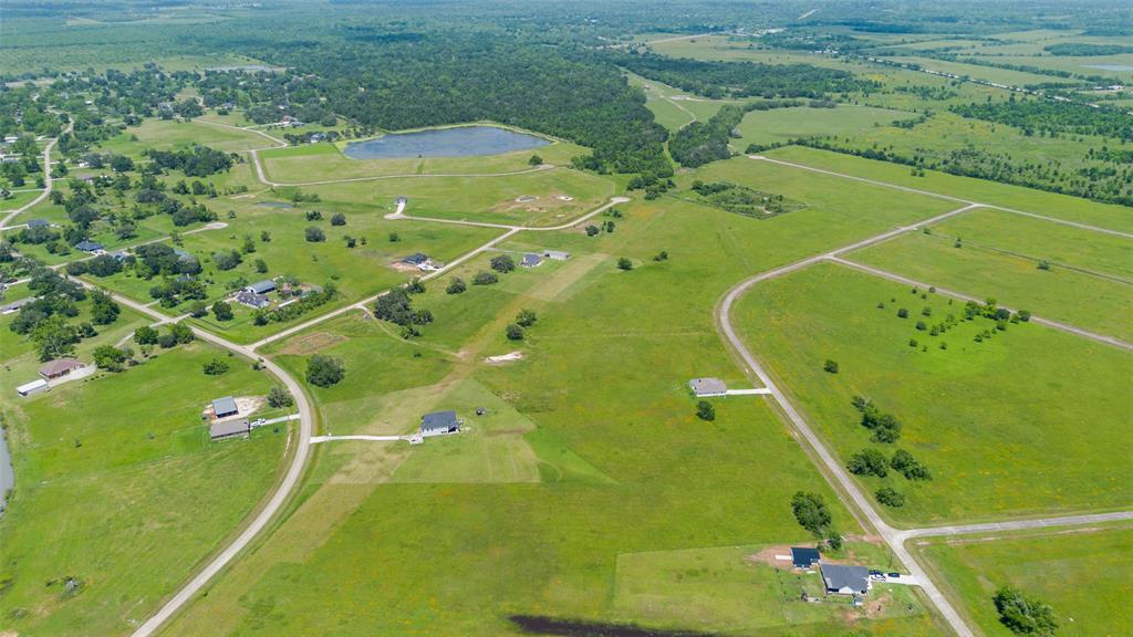 507 Sunset Trail, Angleton, Texas image 13