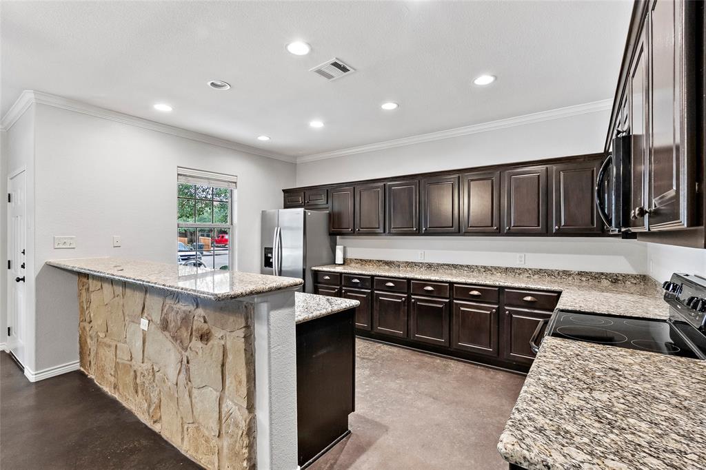 3304 Cullen Trail, College Station, Texas image 6