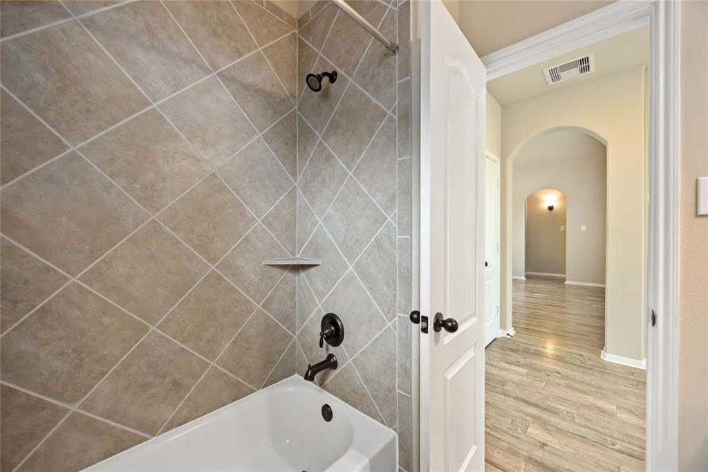 4218 Bayou Hollow Lane, Richmond, Texas image 26