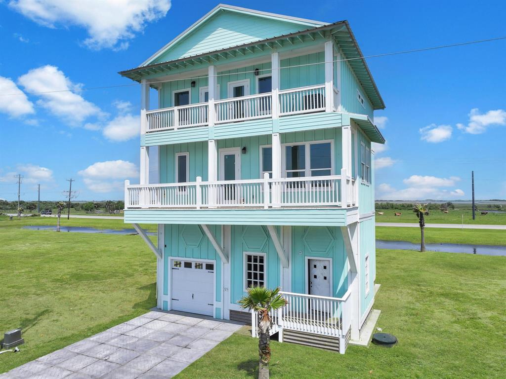 525 Annabelle Drive, Gilchrist, Texas image 12