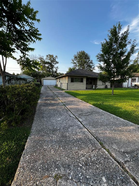 13229 Vicksburg Street, Houston, Texas image 2