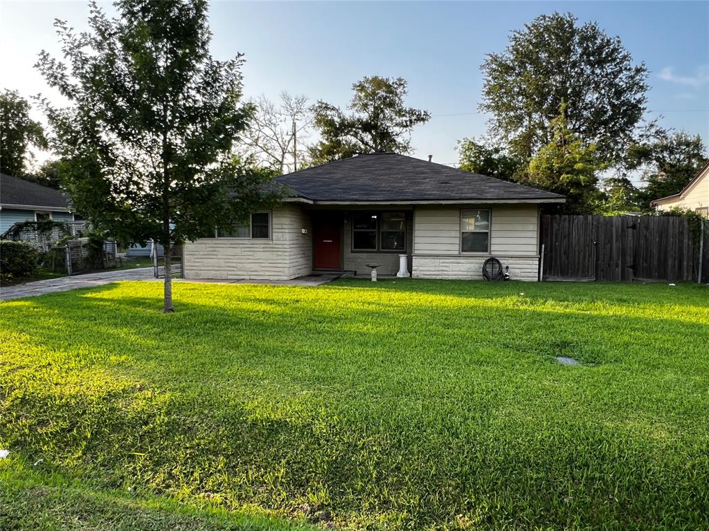 13229 Vicksburg Street, Houston, Texas image 1