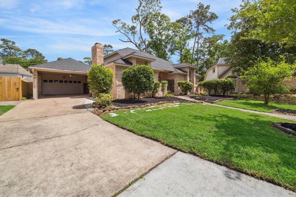 19906 Hickory Wind Drive, Humble, Texas image 2