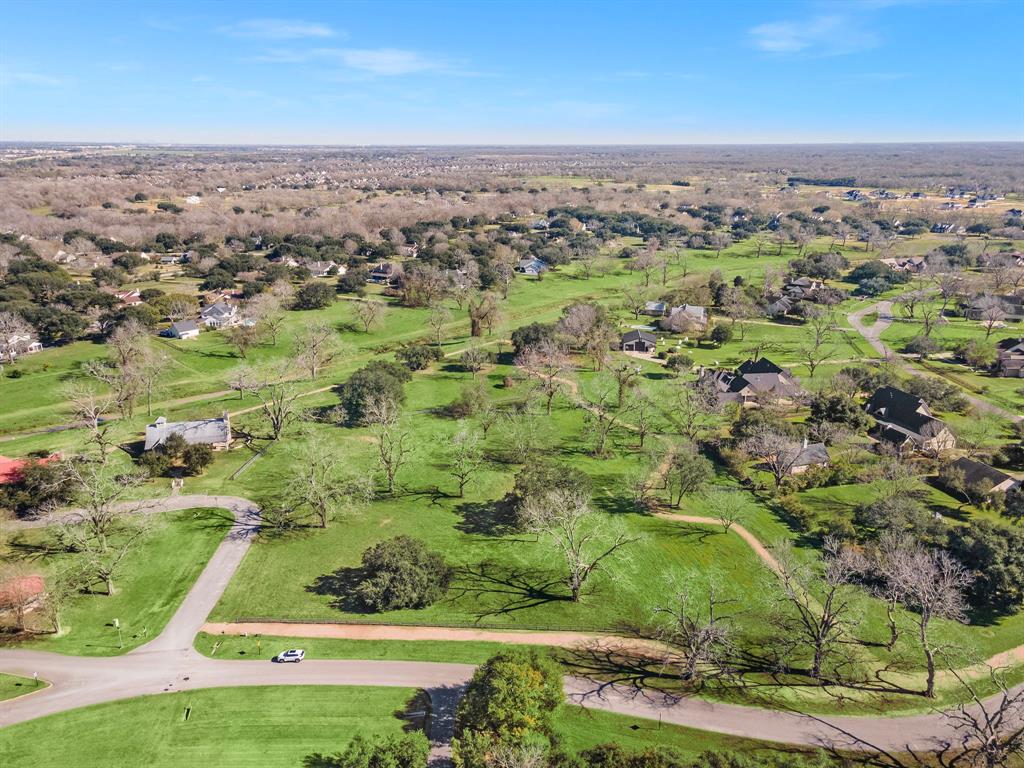 5502 Fulbrook Green, Fulshear, Texas image 4