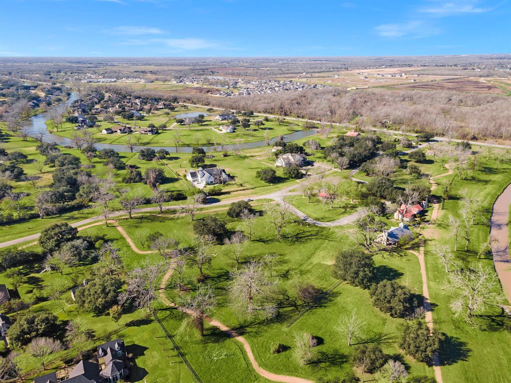 5502 Fulbrook Green, Fulshear, Texas image 14