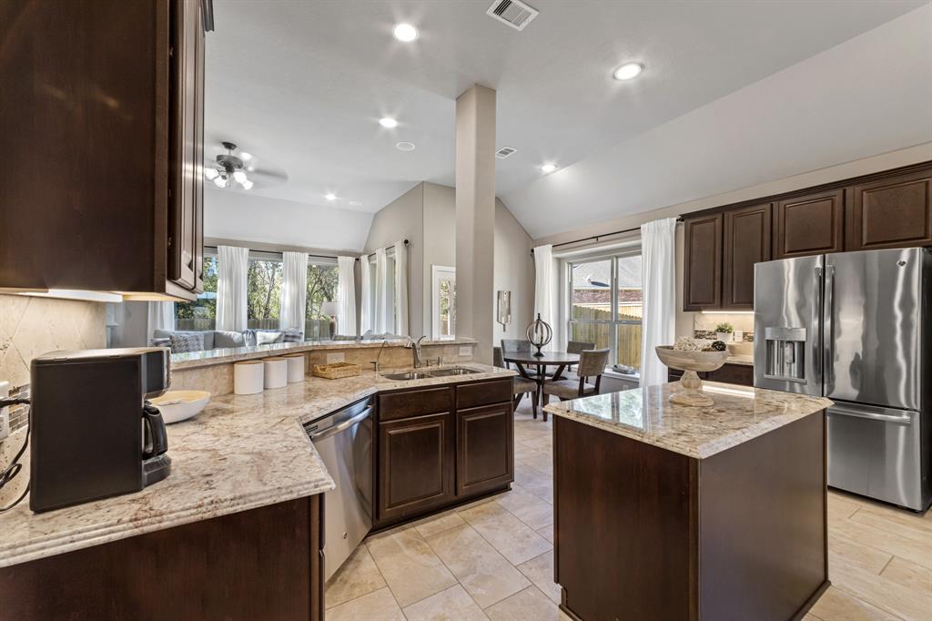 2031 Bradbury Woods Drive, Spring, Texas image 11