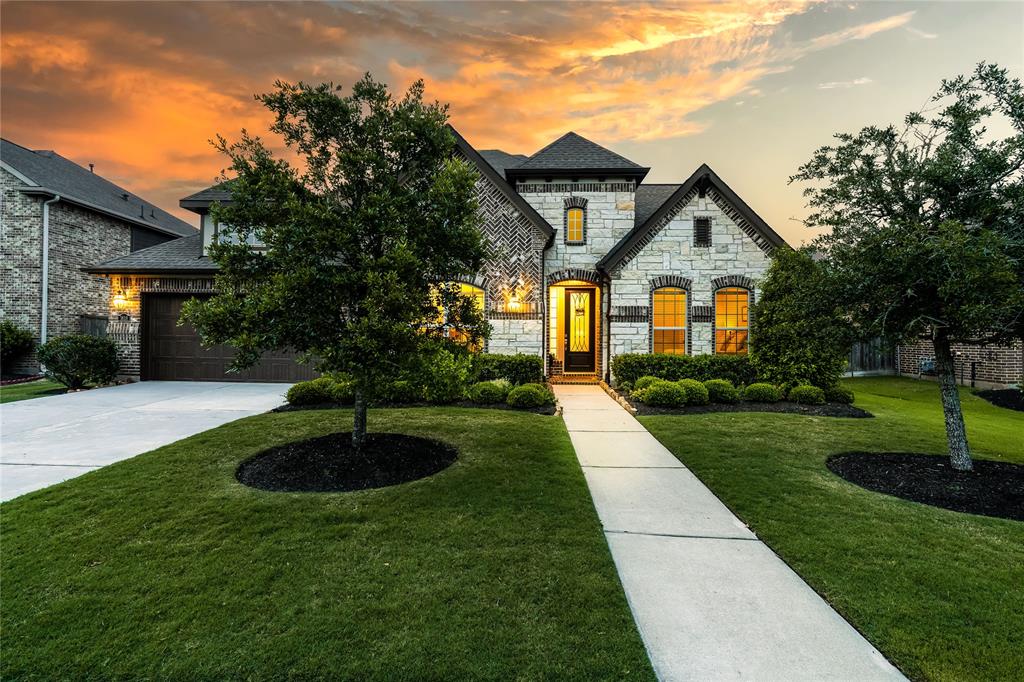 property-search 1 1618 Saxon Bend Trail