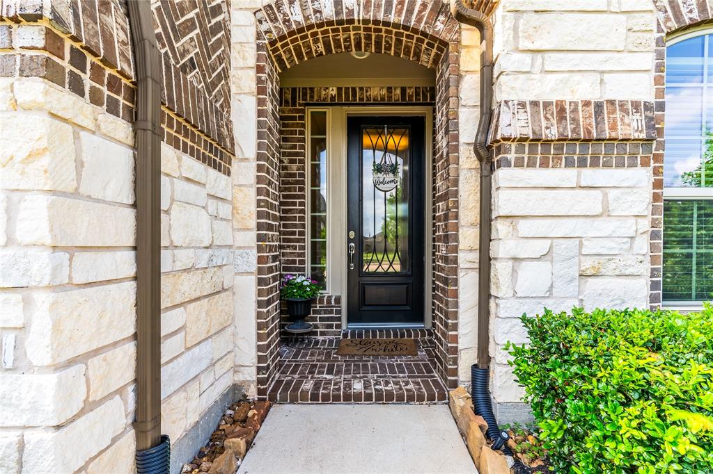 property-search 4 1618 Saxon Bend Trail