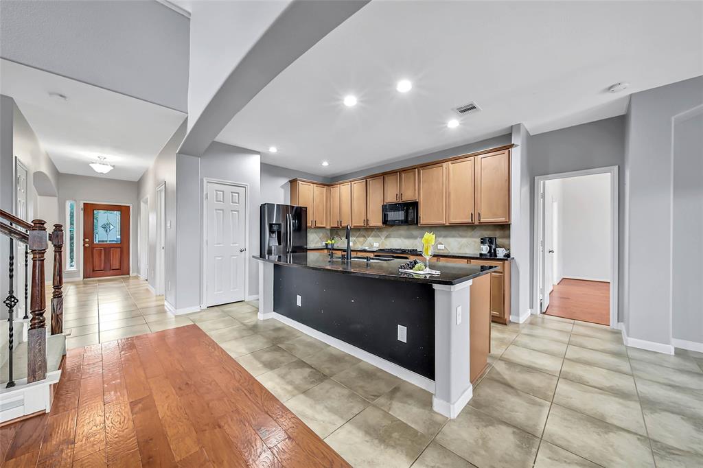 2521 Sandy Lodge Court, Kingwood, Texas image 23