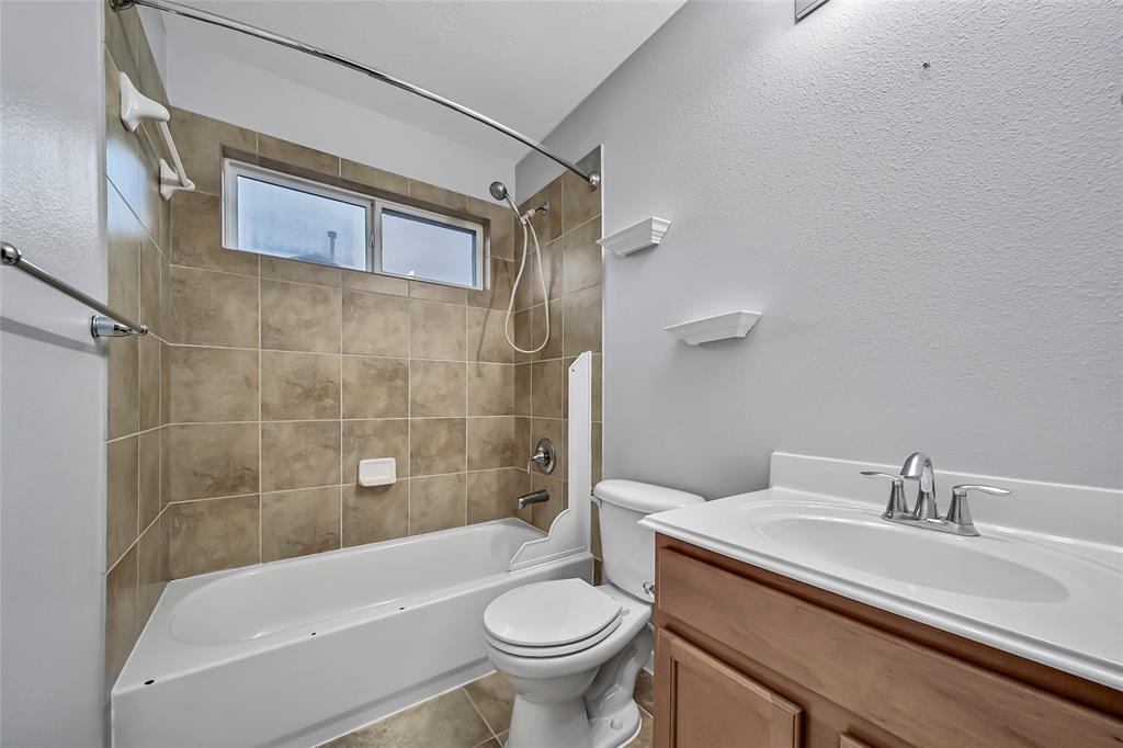2521 Sandy Lodge Court, Kingwood, Texas image 39