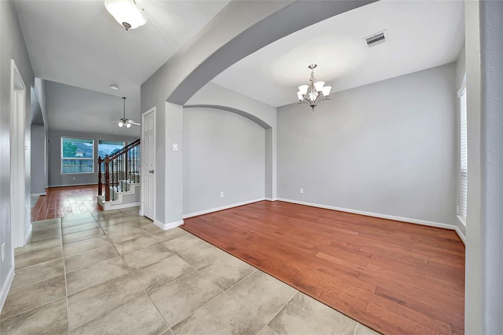 2521 Sandy Lodge Court, Kingwood, Texas image 13