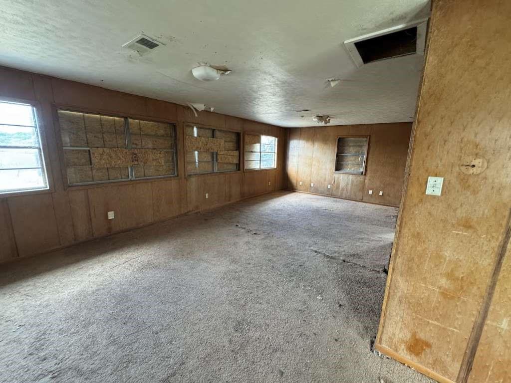 701 Oak Lane, Cottonwood Shores, Texas image 7