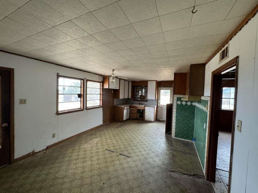 701 Oak Lane, Cottonwood Shores, Texas image 3