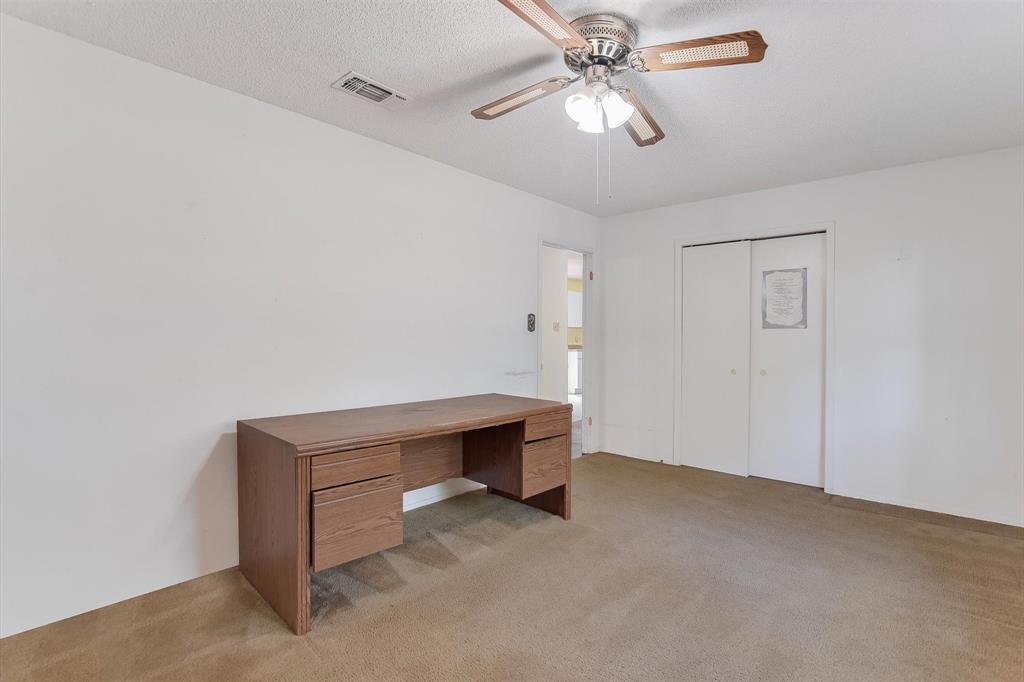 919 Stephan Lane, La Grange, Texas image 11