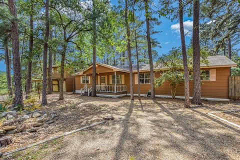 Photo of 919 Stephan Lane, La Grange, TX 78945 (MLS # 95846912)