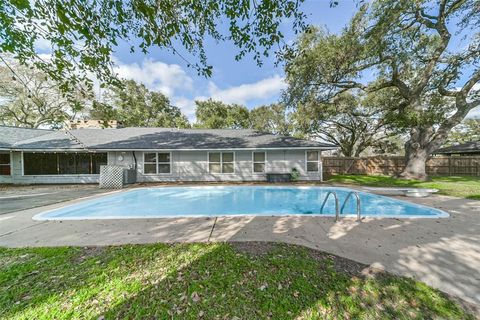 A home in El Campo