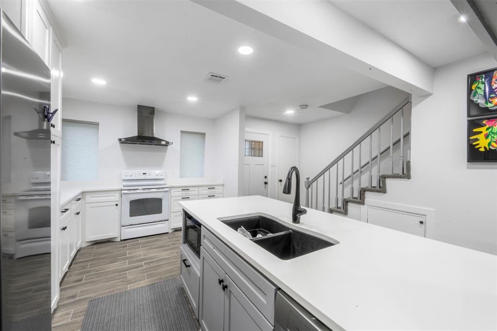 9501 Fondren Road 9