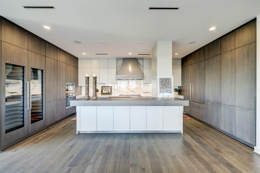 3331 Damico Street #401, Houston, Texas image 2