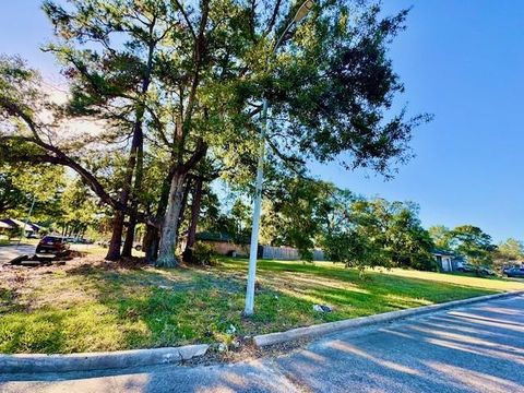 Photo of 10027 Valley Wind Drive, Houston, TX 77078 (MLS # 71675077)