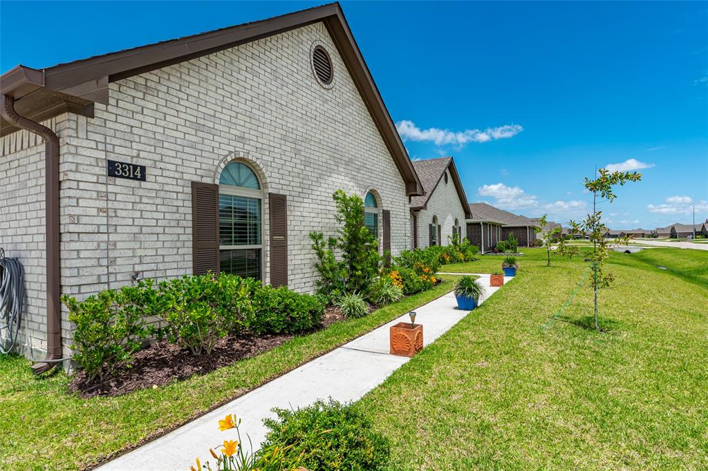 3314 Bastian Road, Dickinson, Texas image 4