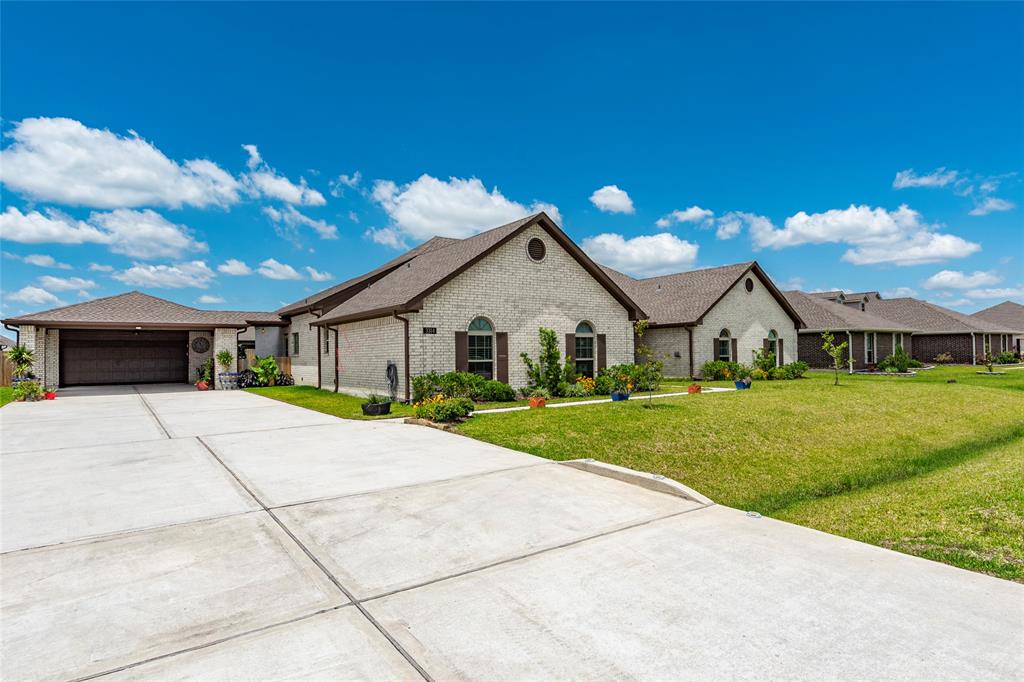 3314 Bastian Road, Dickinson, Texas image 2
