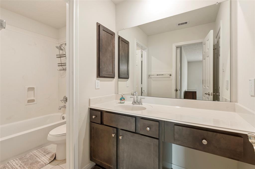 3314 Bastian Road, Dickinson, Texas image 22