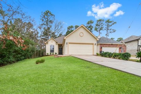 105 Clear Water Street W Montgomery TX 77356